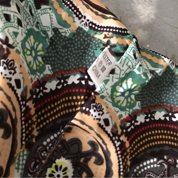 Gold & Green infinity scarf. - Picture 2 of 7